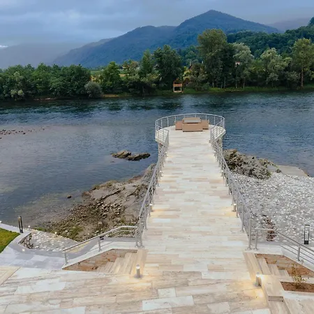 Orlovo Gnezdo Villa *