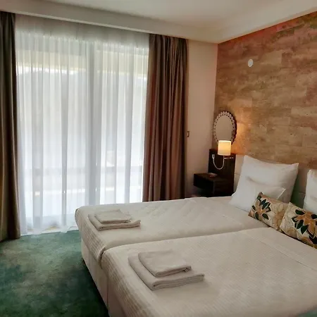 Orlovo Gnezdo Ljubovija