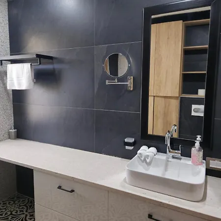 Orlovo Gnezdo Villa *